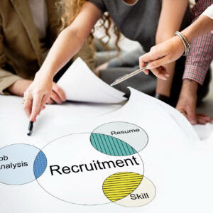 strategies to attract the best employees