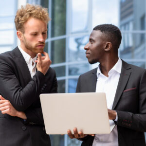 employer of record vs PEO