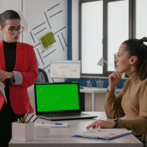 Virtual Assistant vs In-House Employee